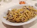 Spaghetti con sardine, un sapore autentico tra i piatti tipici di Verona.