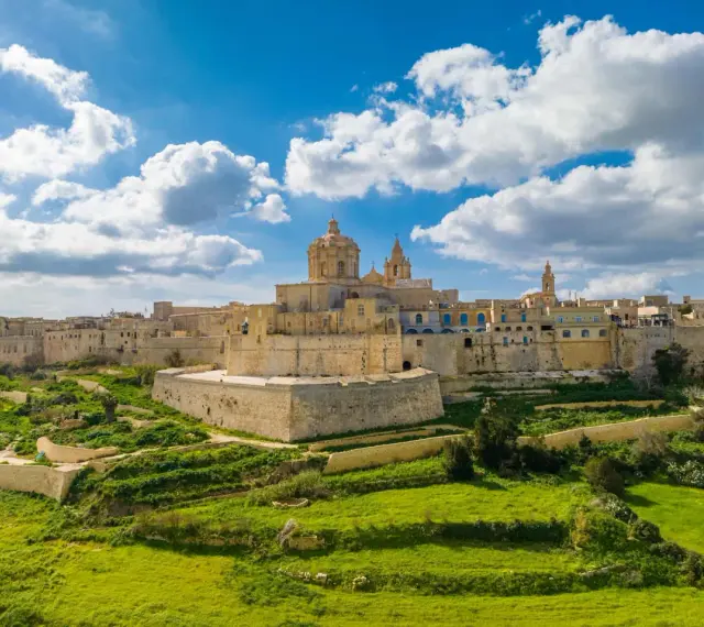 Mdina, la "città del silenzio", con la sua imponente cattedrale, è un must per chi visita Malta in 3 giorni.