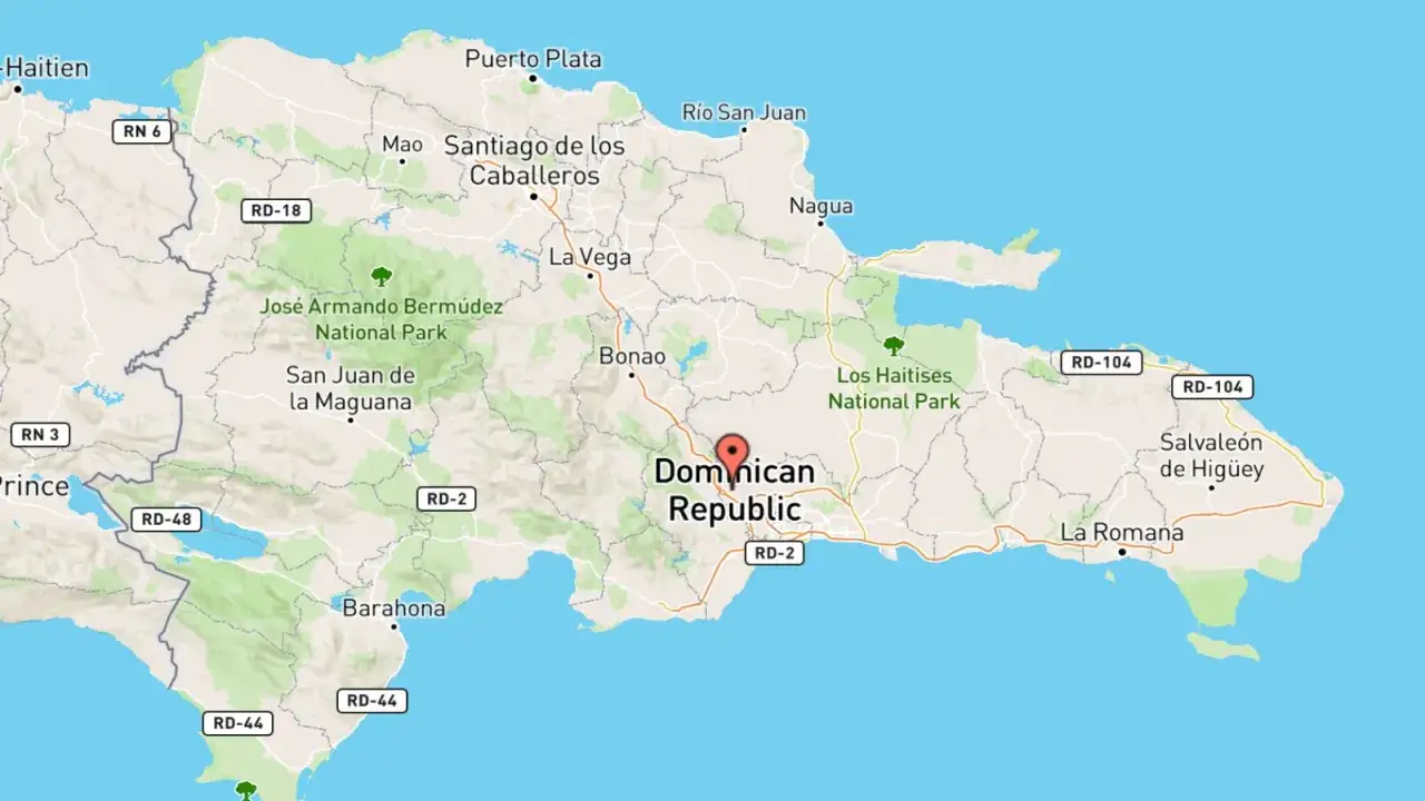 Mappa della Repubblica Dominicana, con Santo Domingo evidenziata. Si vedono altre citt&agrave; come Santiago, Puerto Plata e La Romana.